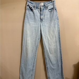 Abercrombie & Fitch Light Wash high rise loose Jeans